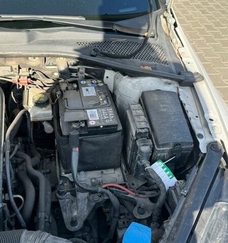 Белый Фольксваген Гольф, объемом двигателя 1.4 л и пробегом 99 тыс. км за 15500 $, фото 82 на Automoto.ua