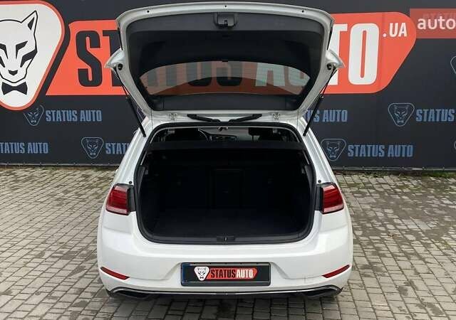 Белый Фольксваген Гольф, объемом двигателя 1.8 л и пробегом 105 тыс. км за 13000 $, фото 9 на Automoto.ua