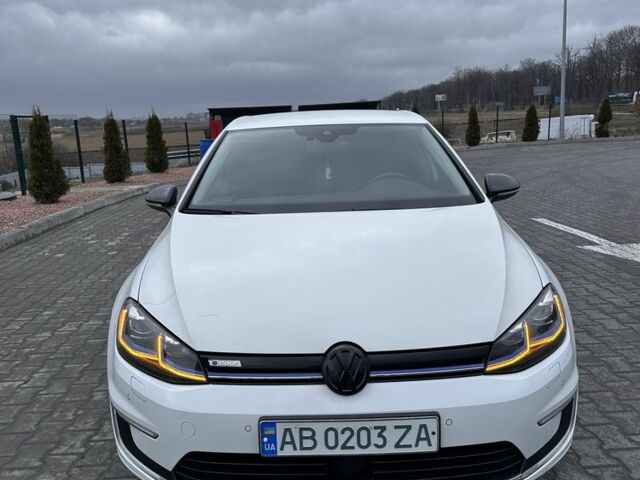 Білий Фольксваген Гольф, об'ємом двигуна 0 л та пробігом 139 тис. км за 13200 $, фото 2 на Automoto.ua