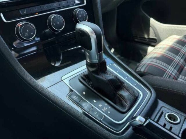 Белый Фольксваген Гольф, объемом двигателя 2 л и пробегом 89 тыс. км за 9900 $, фото 12 на Automoto.ua