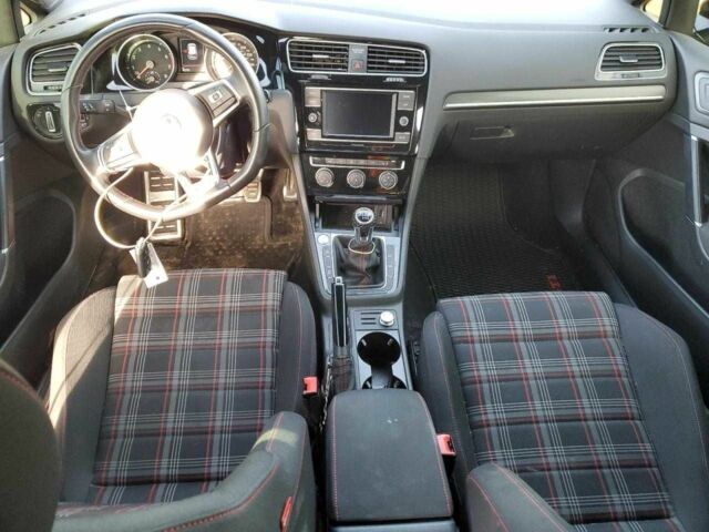 Белый Фольксваген Гольф, объемом двигателя 2 л и пробегом 45 тыс. км за 3500 $, фото 7 на Automoto.ua