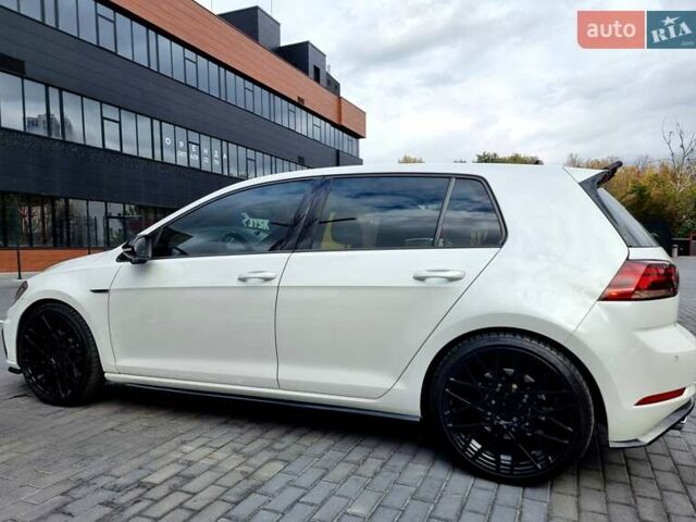 Белый Фольксваген Гольф, объемом двигателя 1.99 л и пробегом 111 тыс. км за 30000 $, фото 3 на Automoto.ua