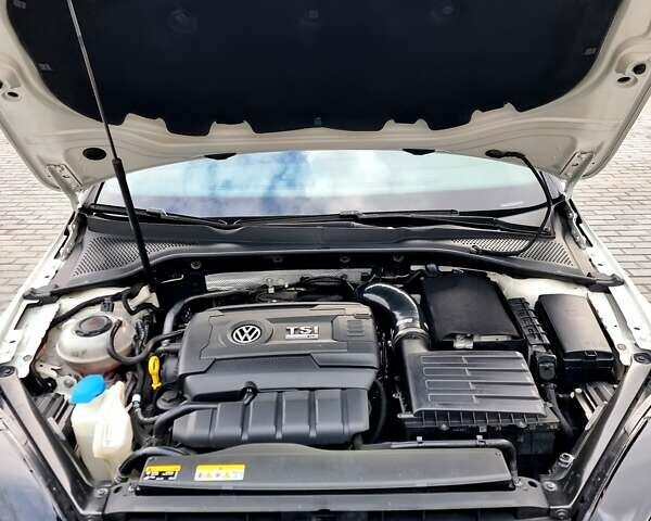 Белый Фольксваген Гольф, объемом двигателя 1.99 л и пробегом 111 тыс. км за 30000 $, фото 19 на Automoto.ua