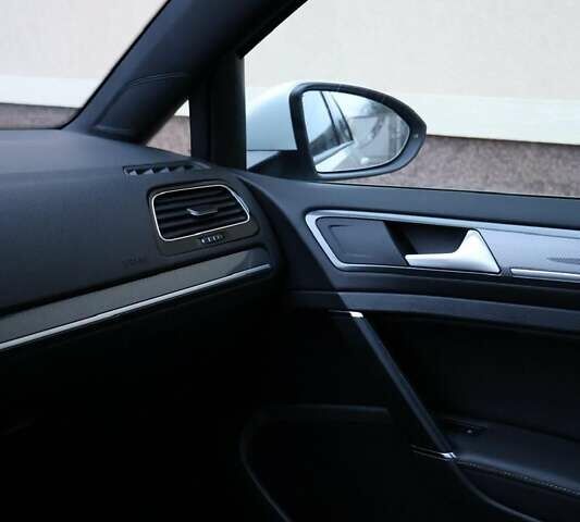 Белый Фольксваген Гольф, объемом двигателя 1.97 л и пробегом 206 тыс. км за 21300 $, фото 27 на Automoto.ua