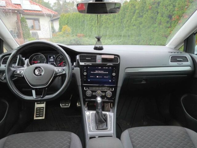 Белый Фольксваген Гольф, объемом двигателя 1.6 л и пробегом 89 тыс. км за 9900 $, фото 5 на Automoto.ua