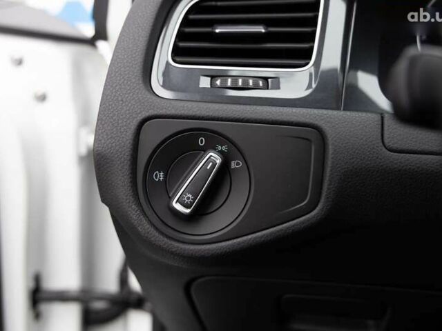 Білий Фольксваген Гольф, об'ємом двигуна 2 л та пробігом 270 тис. км за 15350 $, фото 15 на Automoto.ua