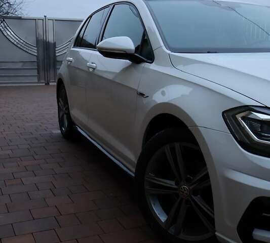 Белый Фольксваген Гольф, объемом двигателя 1.97 л и пробегом 206 тыс. км за 21300 $, фото 1 на Automoto.ua