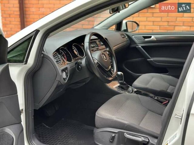 Білий Фольксваген Гольф, об'ємом двигуна 1.4 л та пробігом 95 тис. км за 15700 $, фото 8 на Automoto.ua