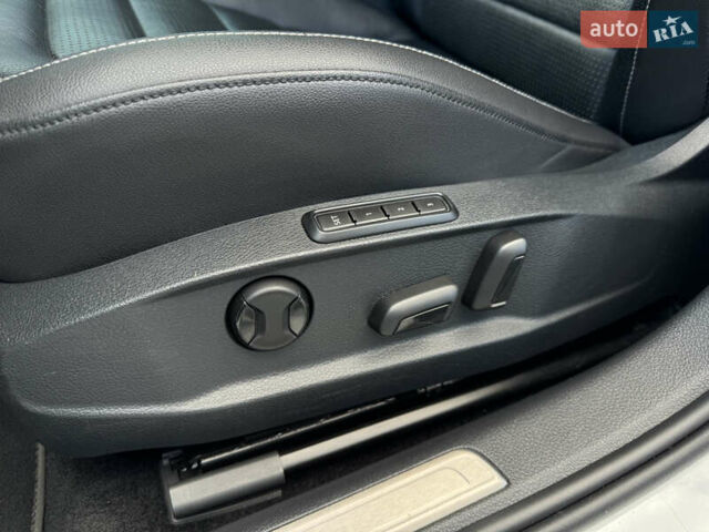 Білий Фольксваген Гольф, об'ємом двигуна 1.97 л та пробігом 206 тис. км за 20999 $, фото 13 на Automoto.ua