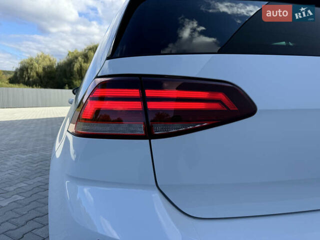 Білий Фольксваген Гольф, об'ємом двигуна 1.97 л та пробігом 206 тис. км за 20999 $, фото 8 на Automoto.ua