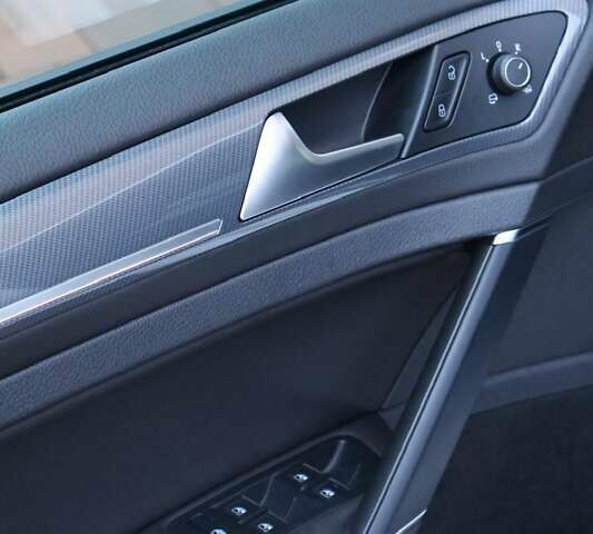 Белый Фольксваген Гольф, объемом двигателя 1.97 л и пробегом 206 тыс. км за 21300 $, фото 22 на Automoto.ua