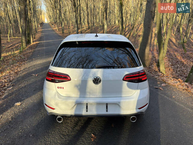 Белый Фольксваген Гольф, объемом двигателя 1.98 л и пробегом 95 тыс. км за 26900 $, фото 13 на Automoto.ua