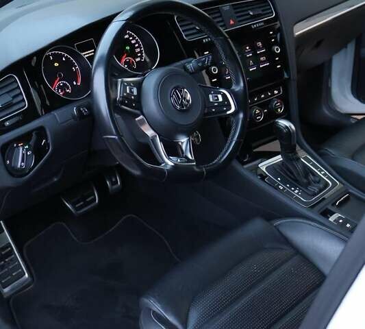 Белый Фольксваген Гольф, объемом двигателя 1.97 л и пробегом 206 тыс. км за 21300 $, фото 21 на Automoto.ua