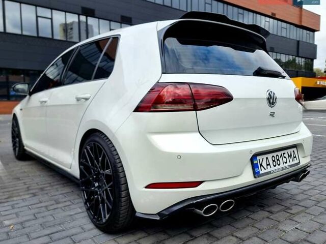 Белый Фольксваген Гольф, объемом двигателя 1.99 л и пробегом 111 тыс. км за 30000 $, фото 5 на Automoto.ua