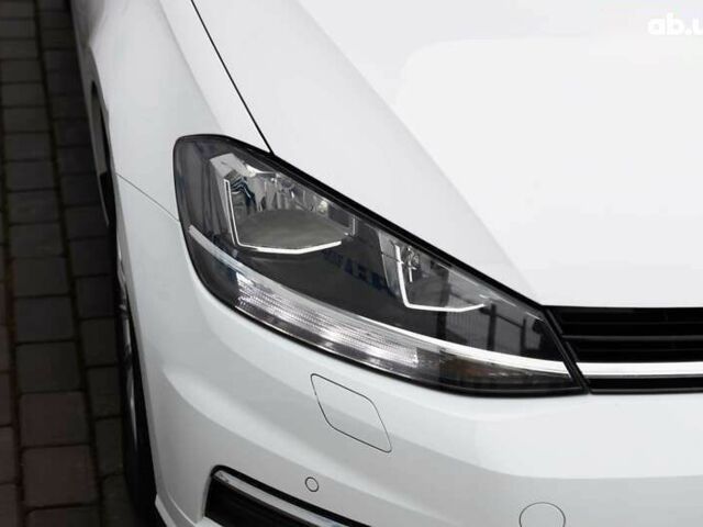 Білий Фольксваген Гольф, об'ємом двигуна 2 л та пробігом 270 тис. км за 15350 $, фото 5 на Automoto.ua