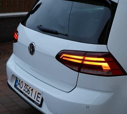 Белый Фольксваген Гольф, объемом двигателя 1.97 л и пробегом 206 тыс. км за 21300 $, фото 8 на Automoto.ua