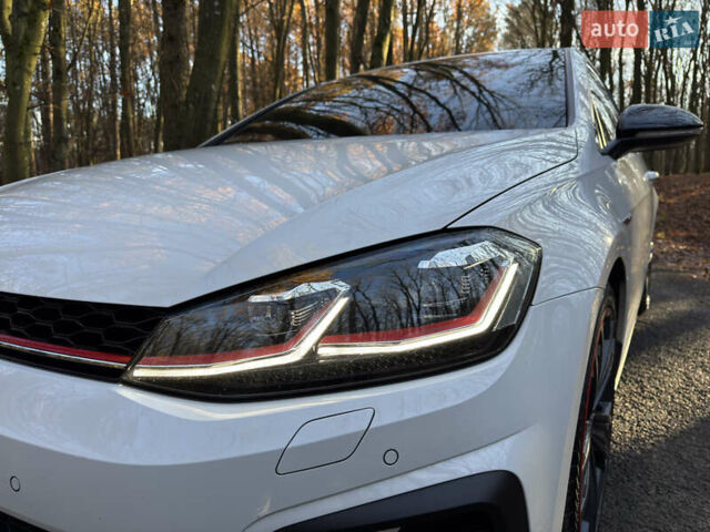 Белый Фольксваген Гольф, объемом двигателя 1.98 л и пробегом 95 тыс. км за 26900 $, фото 7 на Automoto.ua