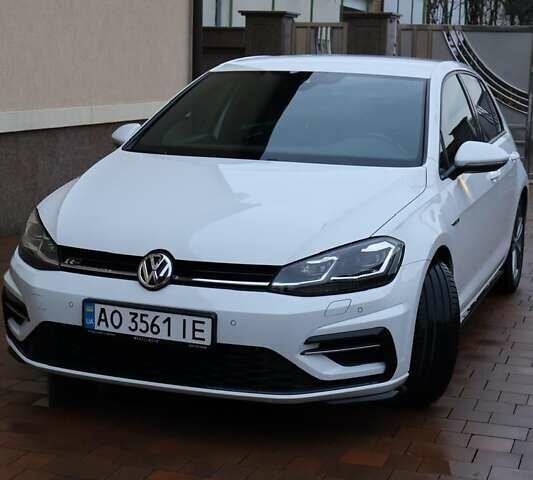 Белый Фольксваген Гольф, объемом двигателя 1.97 л и пробегом 206 тыс. км за 21300 $, фото 16 на Automoto.ua