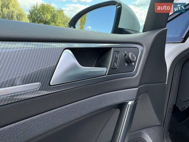 Білий Фольксваген Гольф, об'ємом двигуна 1.97 л та пробігом 206 тис. км за 20999 $, фото 19 на Automoto.ua