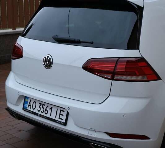 Белый Фольксваген Гольф, объемом двигателя 1.97 л и пробегом 206 тыс. км за 21300 $, фото 17 на Automoto.ua