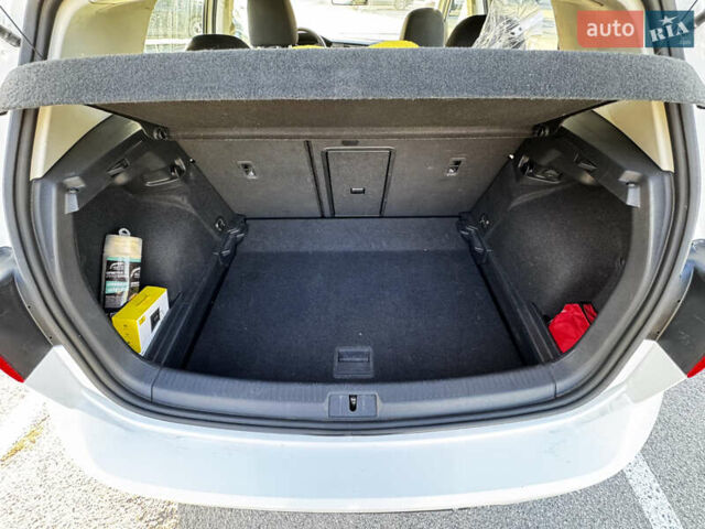 Білий Фольксваген Гольф, об'ємом двигуна 1.4 л та пробігом 95 тис. км за 19000 $, фото 18 на Automoto.ua