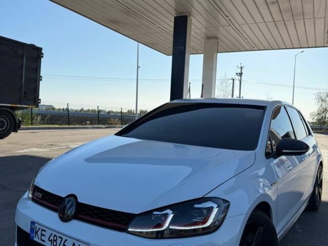 Білий Фольксваген Гольф, об'ємом двигуна 2 л та пробігом 98 тис. км за 17500 $, фото 5 на Automoto.ua