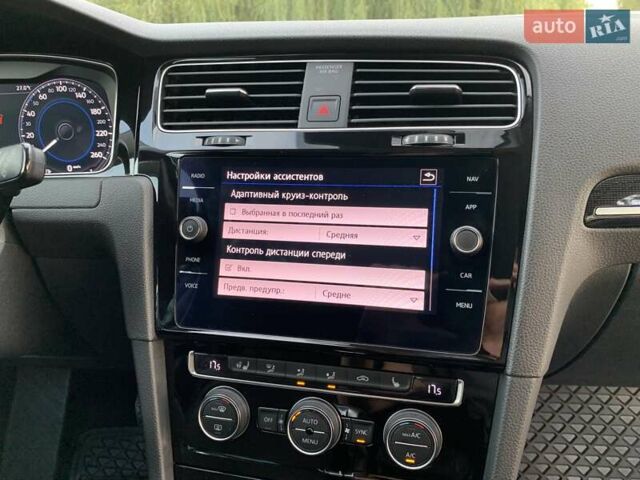 Білий Фольксваген Гольф, об'ємом двигуна 1.4 л та пробігом 93 тис. км за 18888 $, фото 42 на Automoto.ua