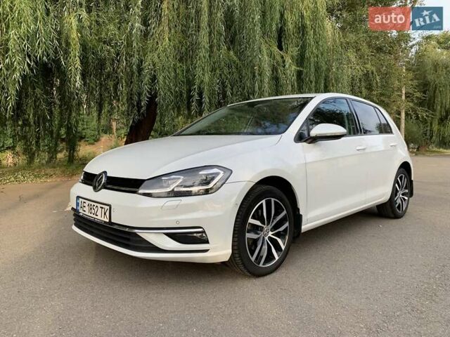 Білий Фольксваген Гольф, об'ємом двигуна 1.4 л та пробігом 93 тис. км за 18888 $, фото 3 на Automoto.ua