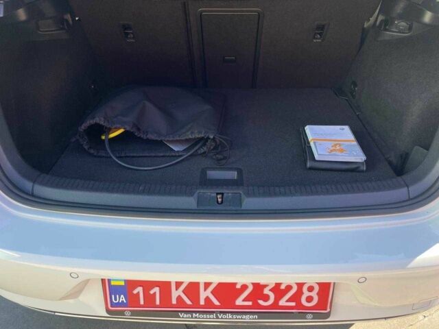 Белый Фольксваген Гольф, объемом двигателя 0 л и пробегом 124 тыс. км за 13400 $, фото 6 на Automoto.ua