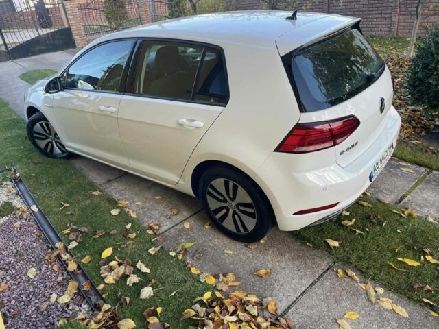 Белый Фольксваген Гольф, объемом двигателя 0 л и пробегом 92 тыс. км за 15299 $, фото 6 на Automoto.ua