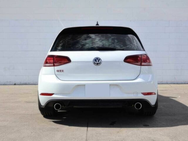 Белый Фольксваген Гольф, объемом двигателя 2 л и пробегом 42 тыс. км за 3250 $, фото 6 на Automoto.ua