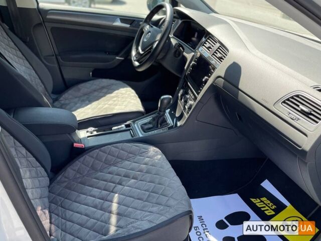 Белый Фольксваген Гольф, объемом двигателя 1.4 л и пробегом 52 тыс. км за 22500 $, фото 12 на Automoto.ua