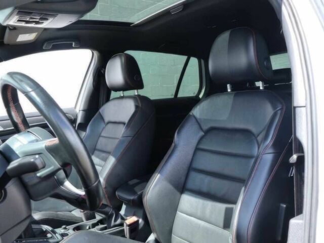 Белый Фольксваген Гольф, объемом двигателя 2 л и пробегом 42 тыс. км за 3250 $, фото 8 на Automoto.ua