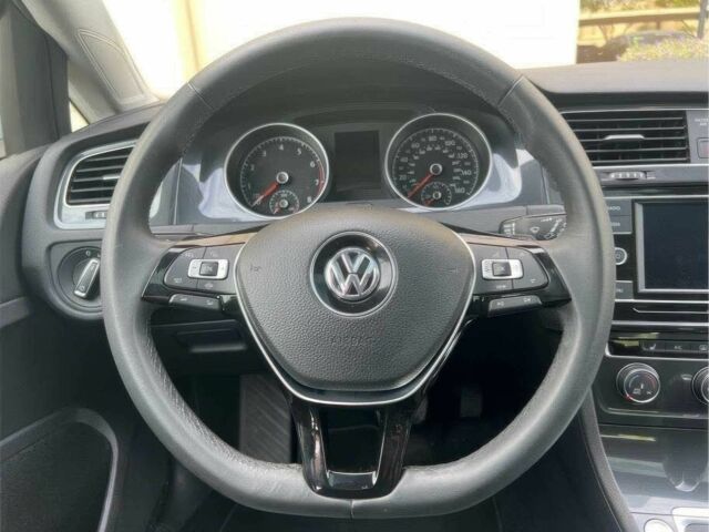 Белый Фольксваген Гольф, объемом двигателя 1.4 л и пробегом 54 тыс. км за 4950 $, фото 4 на Automoto.ua