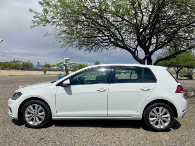 Белый Фольксваген Гольф, объемом двигателя 1.4 л и пробегом 54 тыс. км за 4950 $, фото 1 на Automoto.ua