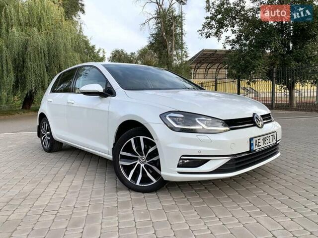 Білий Фольксваген Гольф, об'ємом двигуна 1.4 л та пробігом 93 тис. км за 18888 $, фото 17 на Automoto.ua