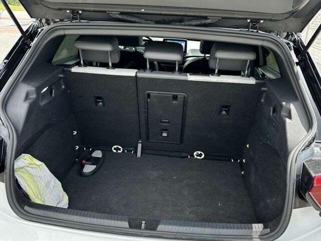 Белый Фольксваген Гольф, объемом двигателя 0 л и пробегом 2 тыс. км за 16500 $, фото 8 на Automoto.ua