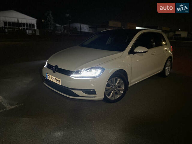 Белый Фольксваген Гольф, объемом двигателя 1.4 л и пробегом 68 тыс. км за 16200 $, фото 3 на Automoto.ua