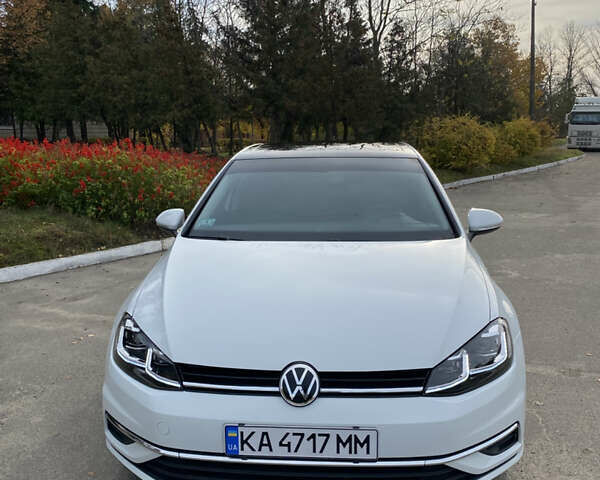 Белый Фольксваген Гольф, объемом двигателя 1.4 л и пробегом 68 тыс. км за 16200 $, фото 32 на Automoto.ua