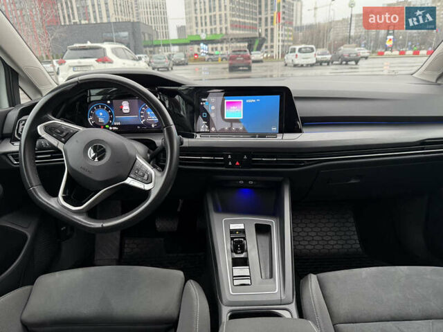 Белый Фольксваген Гольф, объемом двигателя 1.4 л и пробегом 18 тыс. км за 24950 $, фото 15 на Automoto.ua