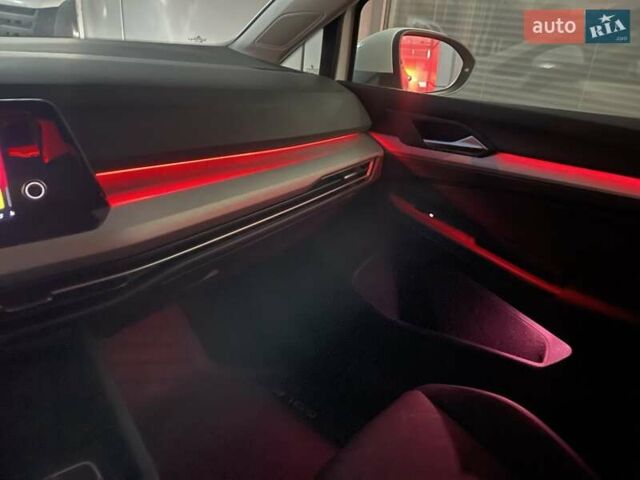 Белый Фольксваген Гольф, объемом двигателя 1.4 л и пробегом 39 тыс. км за 21999 $, фото 20 на Automoto.ua