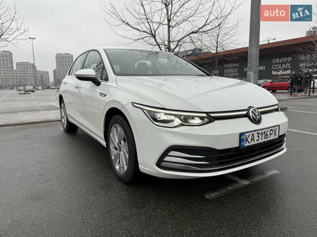 Белый Фольксваген Гольф, объемом двигателя 1.4 л и пробегом 18 тыс. км за 24950 $, фото 6 на Automoto.ua