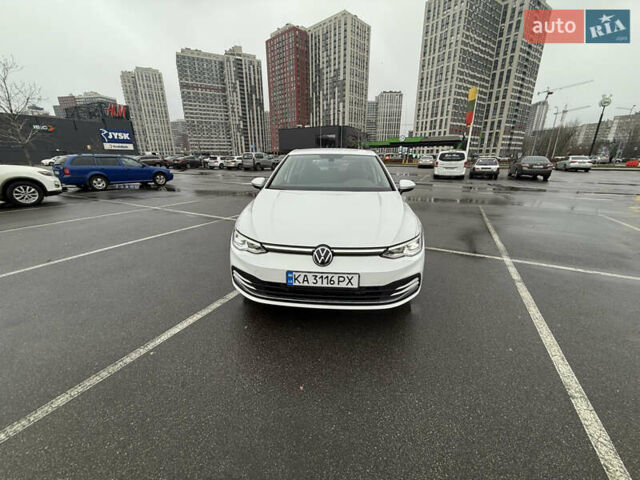 Белый Фольксваген Гольф, объемом двигателя 1.4 л и пробегом 18 тыс. км за 24950 $, фото 3 на Automoto.ua