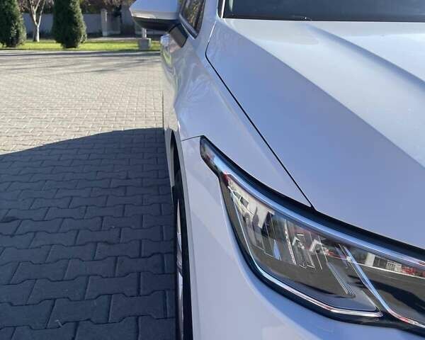 Белый Фольксваген Гольф, объемом двигателя 1.4 л и пробегом 39 тыс. км за 23999 $, фото 12 на Automoto.ua