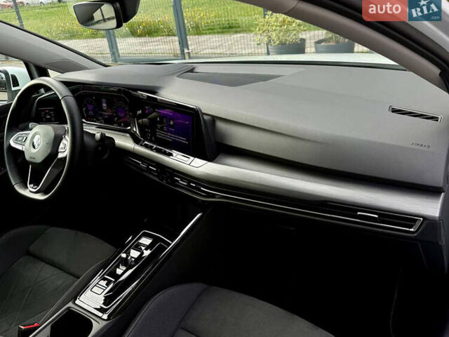 Белый Фольксваген Гольф, объемом двигателя 2 л и пробегом 34 тыс. км за 28500 $, фото 34 на Automoto.ua