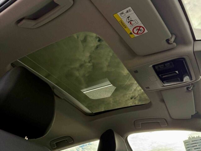 Белый Фольксваген Гольф, объемом двигателя 2 л и пробегом 34 тыс. км за 28500 $, фото 21 на Automoto.ua