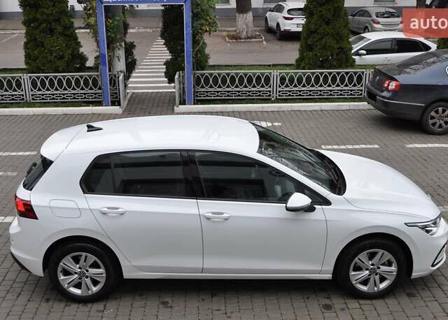 Белый Фольксваген Гольф, объемом двигателя 1.6 л и пробегом 8 тыс. км за 23000 $, фото 11 на Automoto.ua