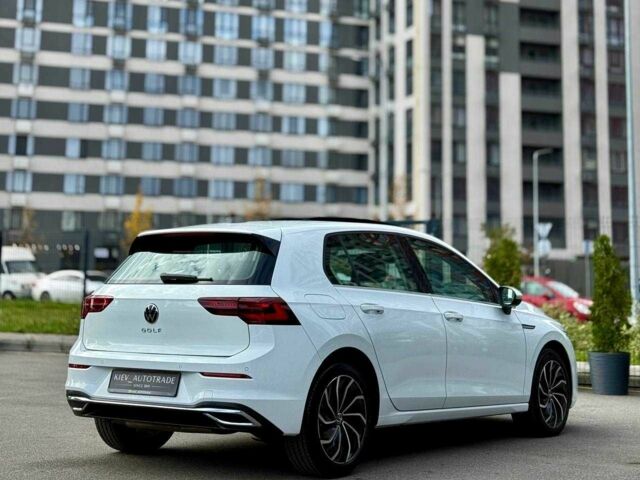 Белый Фольксваген Гольф, объемом двигателя 2 л и пробегом 34 тыс. км за 28500 $, фото 1 на Automoto.ua