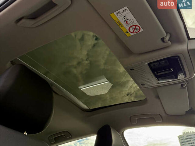 Белый Фольксваген Гольф, объемом двигателя 2 л и пробегом 34 тыс. км за 28500 $, фото 37 на Automoto.ua