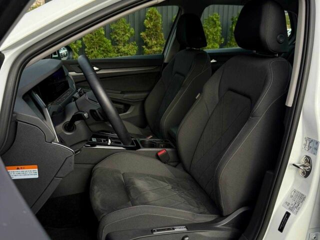 Белый Фольксваген Гольф, объемом двигателя 2 л и пробегом 34 тыс. км за 28500 $, фото 16 на Automoto.ua